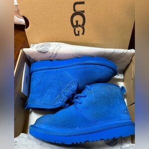 UGG Kids Electric Blue Size 1